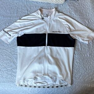 Endura Men's White and Black Cycling Jersey